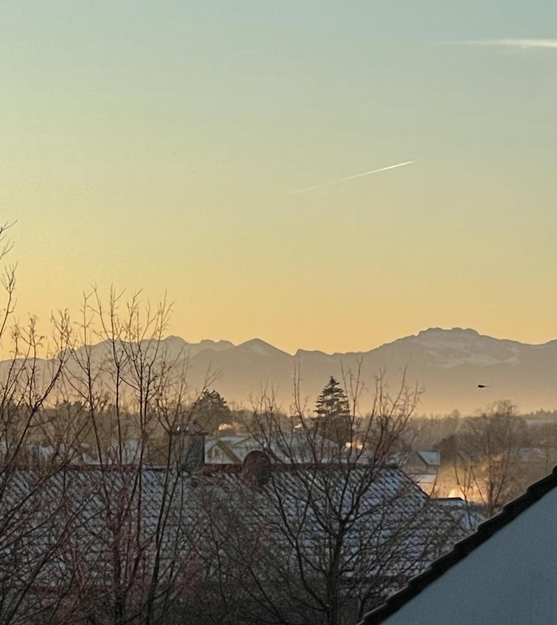Wohnung Familienglueck Naehe Muenchen Pfaffing Luaran gambar